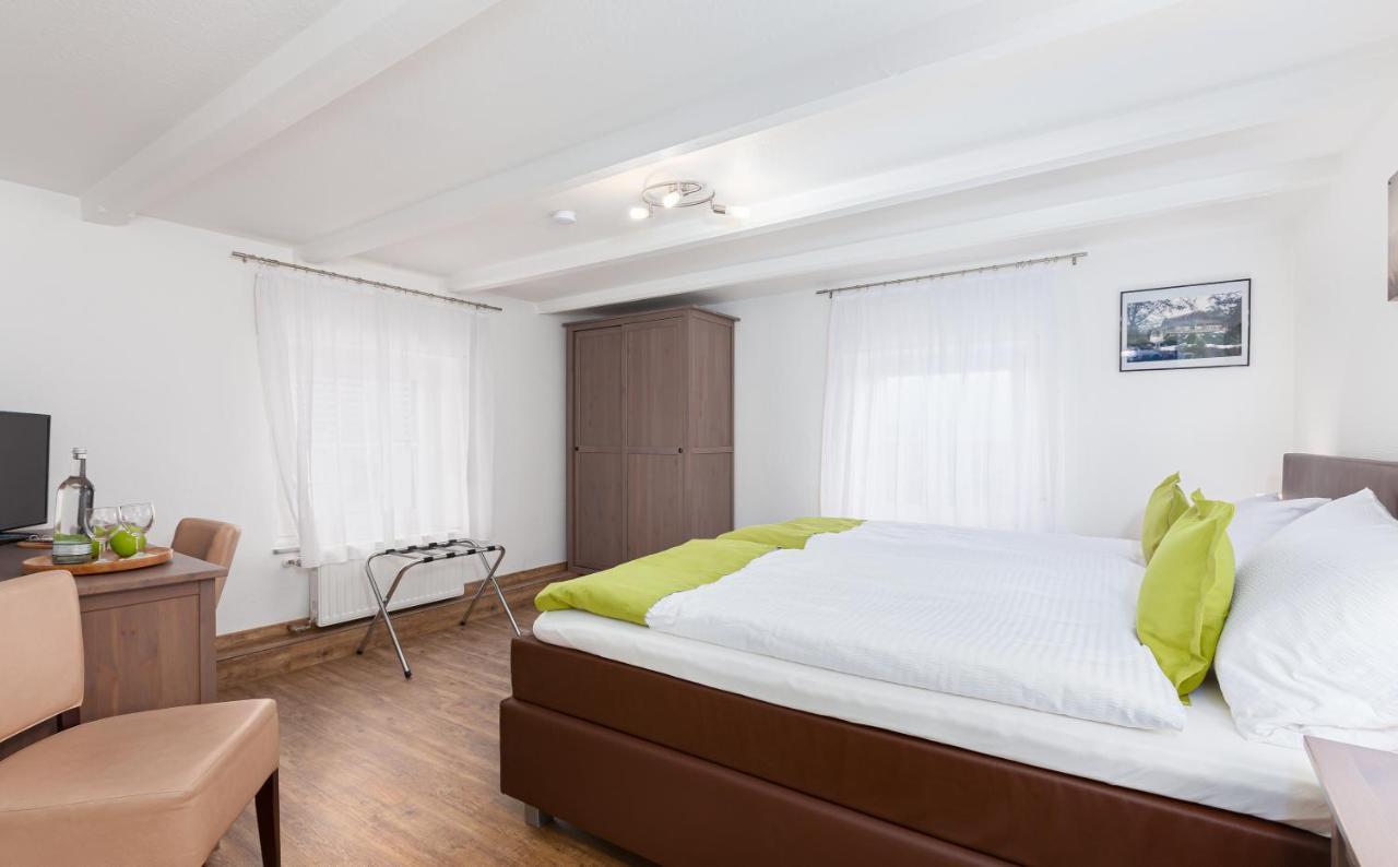 Hotel Landgasthof Hoelzer Fröndenberg Esterno foto