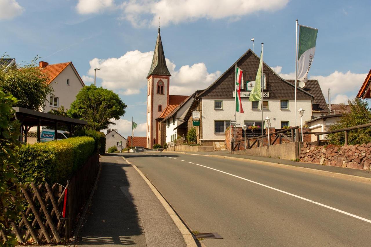 Hotel Landgasthof Hoelzer Fröndenberg Esterno foto