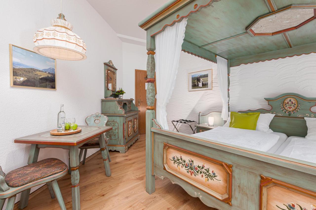 Hotel Landgasthof Hoelzer Fröndenberg Esterno foto