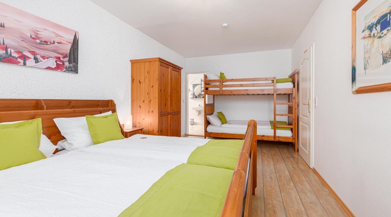 Hotel Landgasthof Hoelzer Fröndenberg Esterno foto