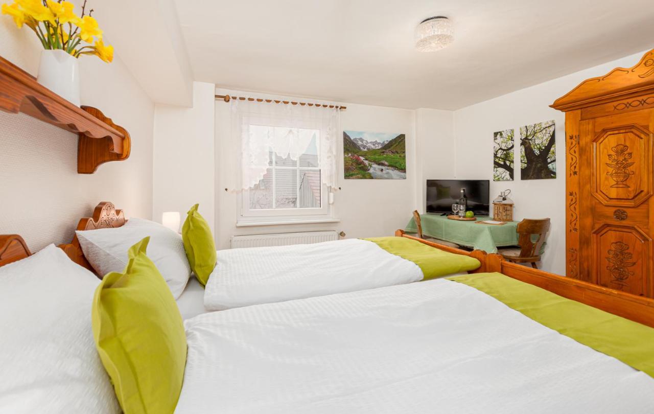 Hotel Landgasthof Hoelzer Fröndenberg Esterno foto